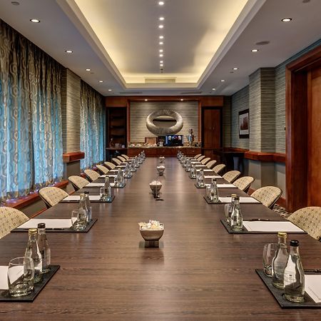 Intercontinental Johannesburg Or Tambo Airport Hotel By Ihg Kempton Park Exteriér fotografie Meeting room