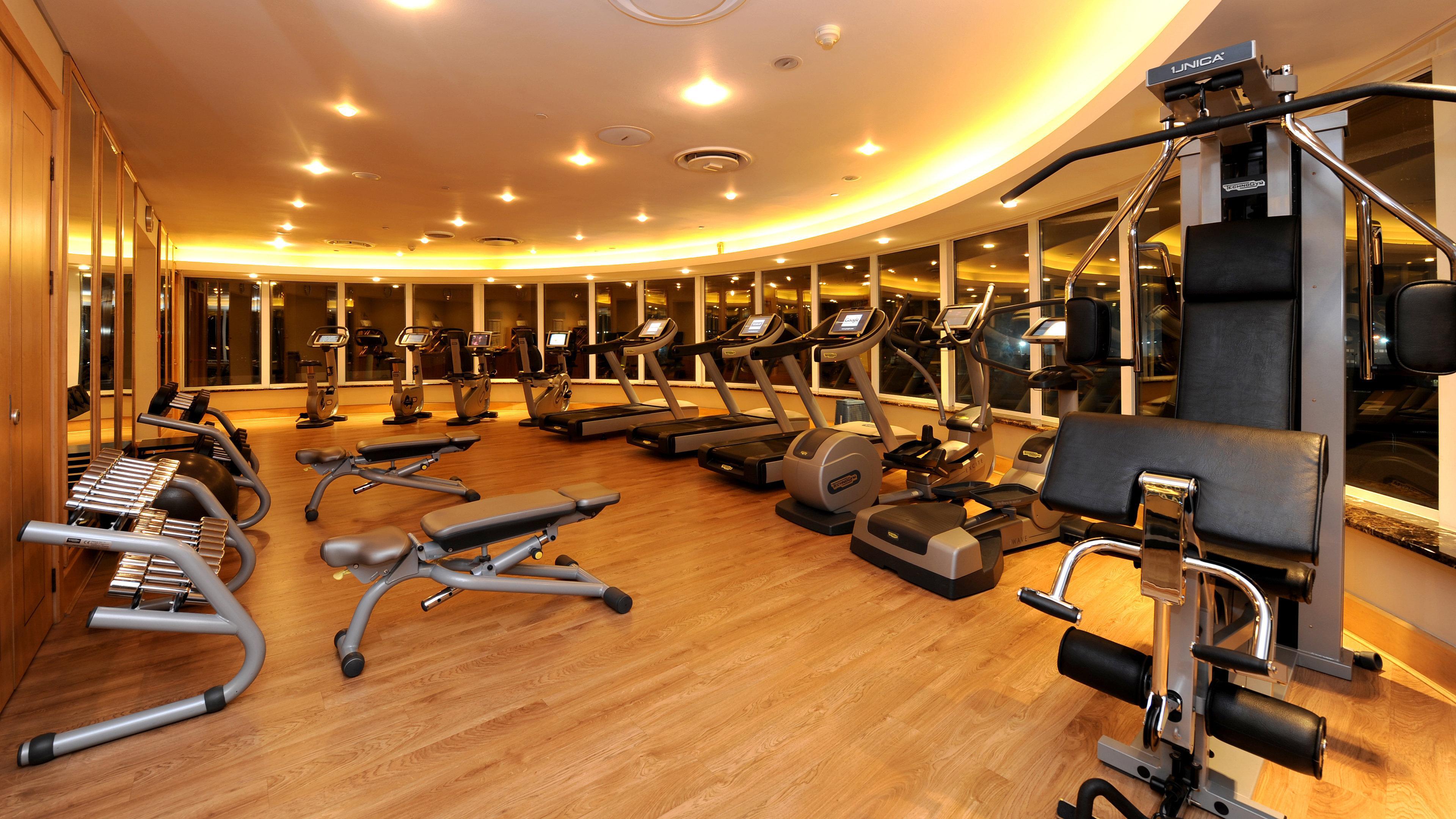 Intercontinental Johannesburg Or Tambo Airport Hotel By Ihg Kempton Park Exteriér fotografie A gym in a hotel