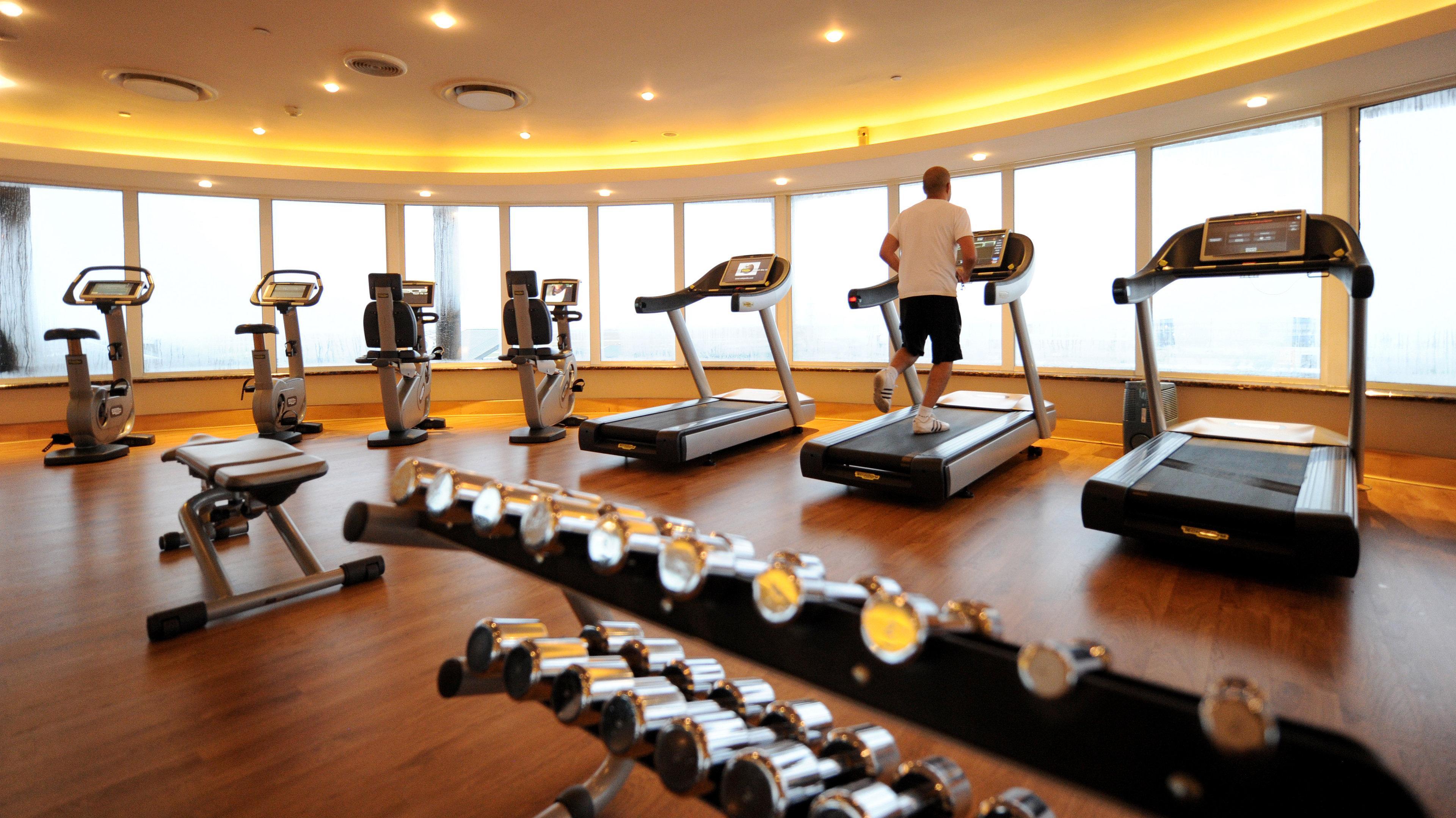 Intercontinental Johannesburg Or Tambo Airport Hotel By Ihg Kempton Park Exteriér fotografie A gym