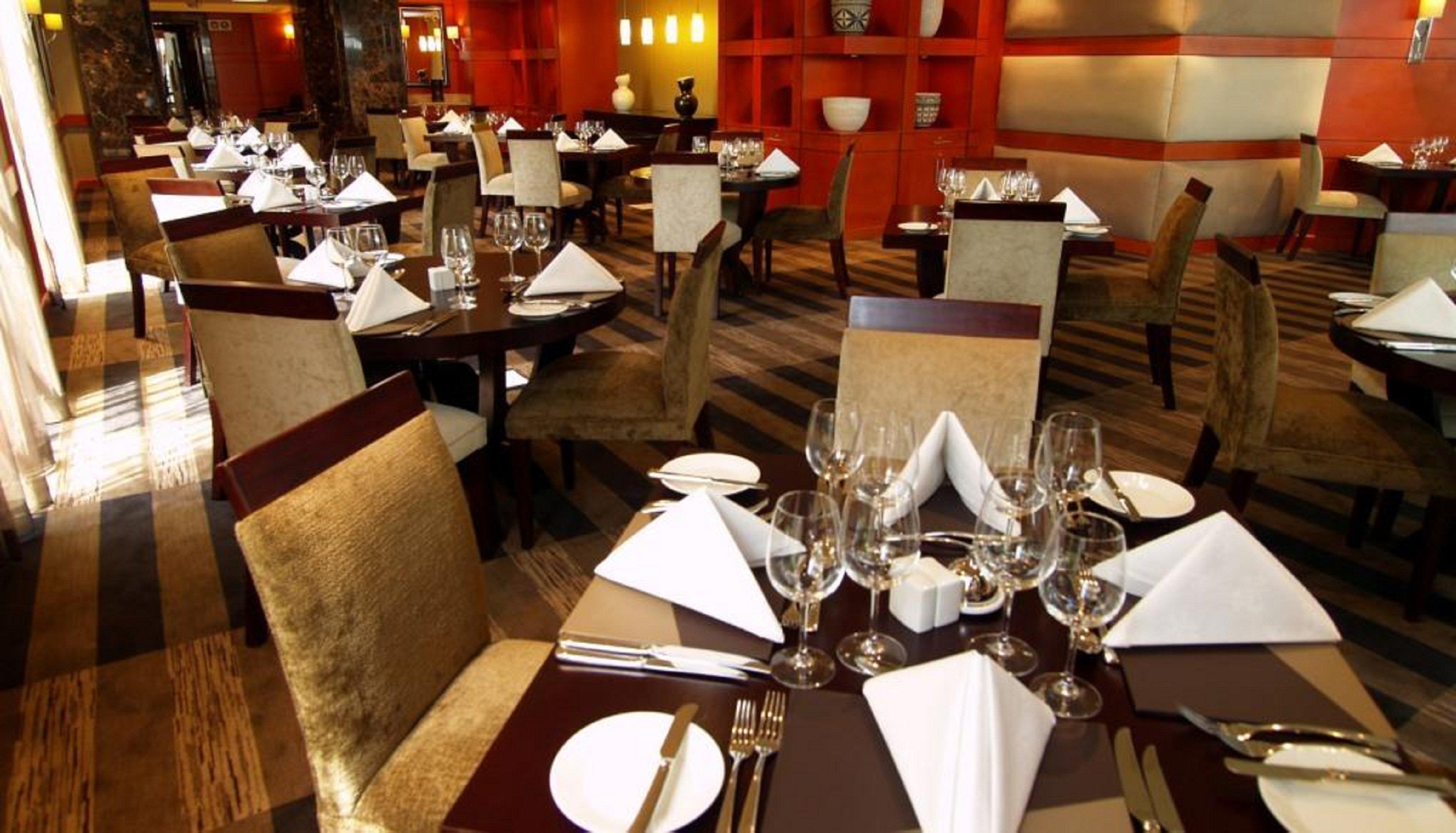 Intercontinental Johannesburg Or Tambo Airport Hotel By Ihg Kempton Park Exteriér fotografie The interior of the restaurant