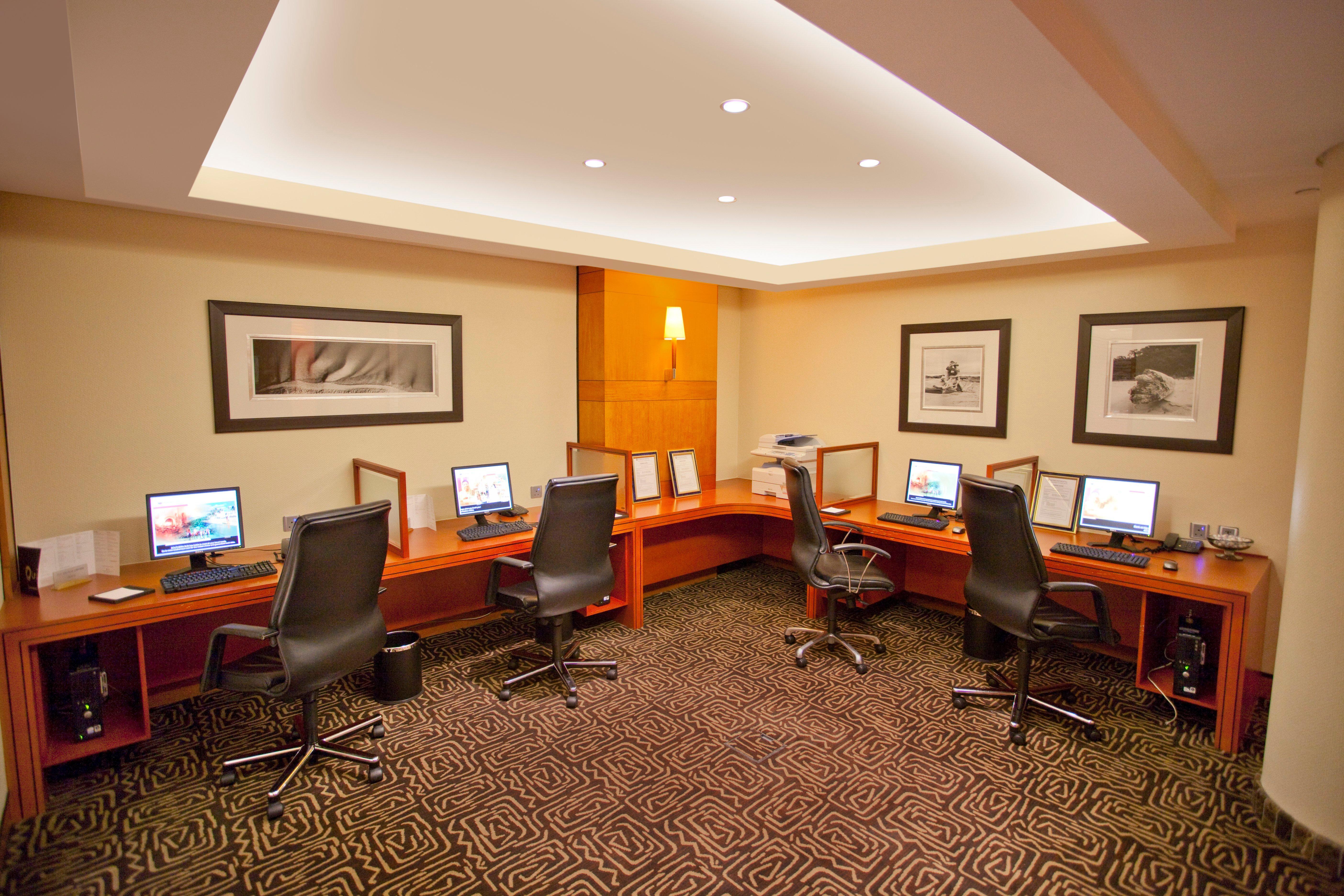 Intercontinental Johannesburg Or Tambo Airport Hotel By Ihg Kempton Park Zařízení fotografie Business Center